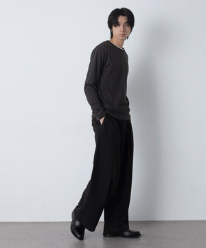 ブラック モデル：180cm L着用