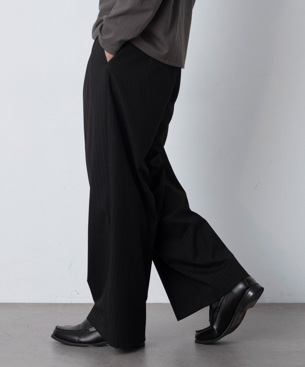 ブラックストライプ モデル：180cm L着用