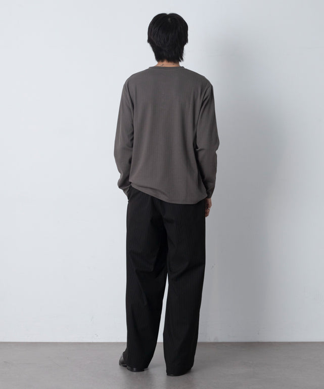 ブラックストライプ モデル：180cm L着用