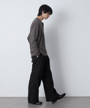 ブラックストライプ モデル：180cm L着用
