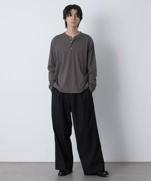 ブラックストライプ モデル：180cm L着用