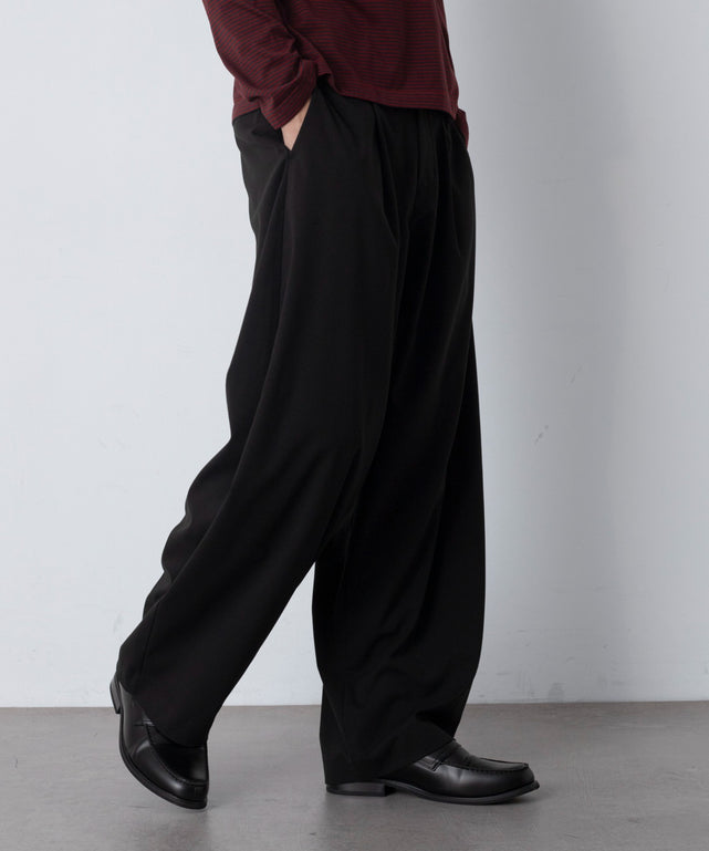 ブラック モデル：180cm L着用