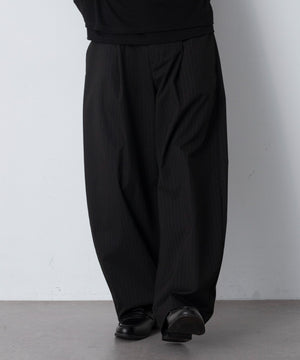ブラックストライプ モデル：180cm L着用