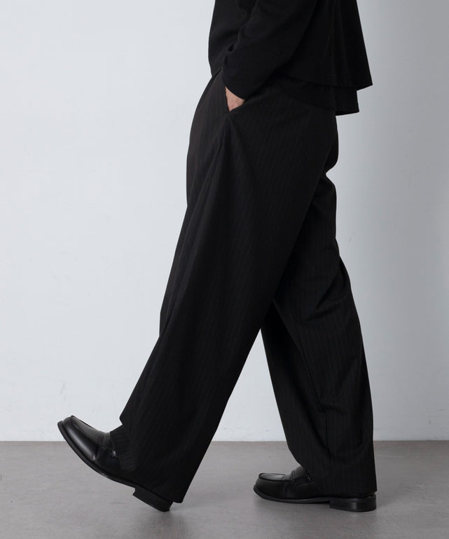 ブラックストライプ モデル：180cm L着用