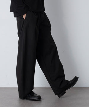ブラックストライプ モデル：180cm L着用