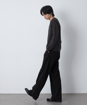 ブラックボーダー モデル：180cm L着用