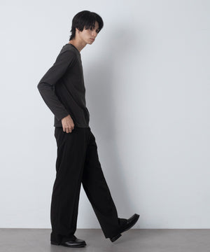 ブラックボーダー モデル：180cm L着用