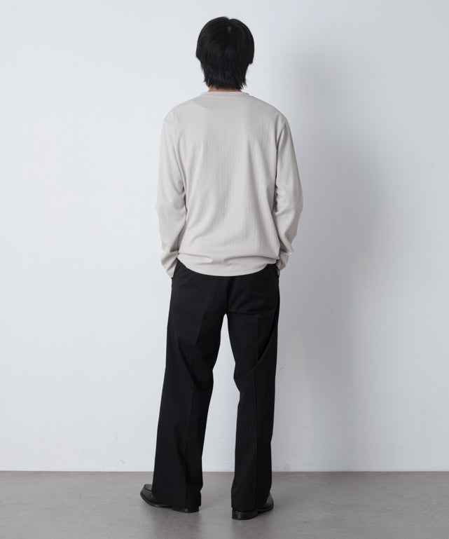 オフホワイト モデル：180cm L着用