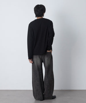 ブラック モデル：180cm L着用