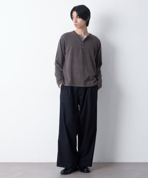 ブラウン モデル：180cm L着用