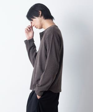 ブラウン モデル：180cm L着用