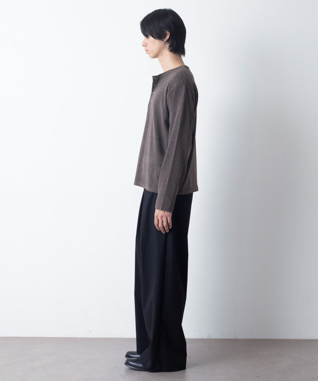 ブラウン モデル：180cm L着用