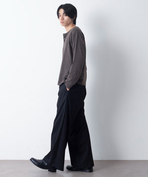 ブラウン モデル：180cm L着用