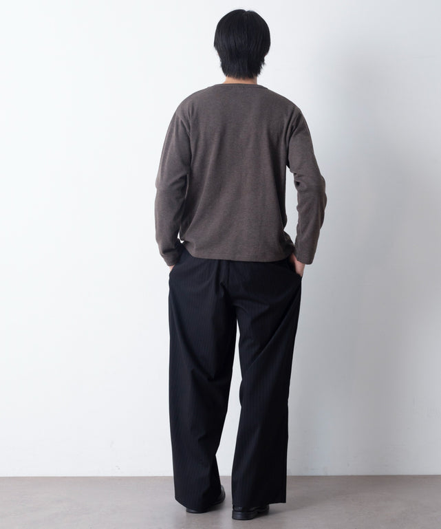 ブラウン モデル：180cm L着用