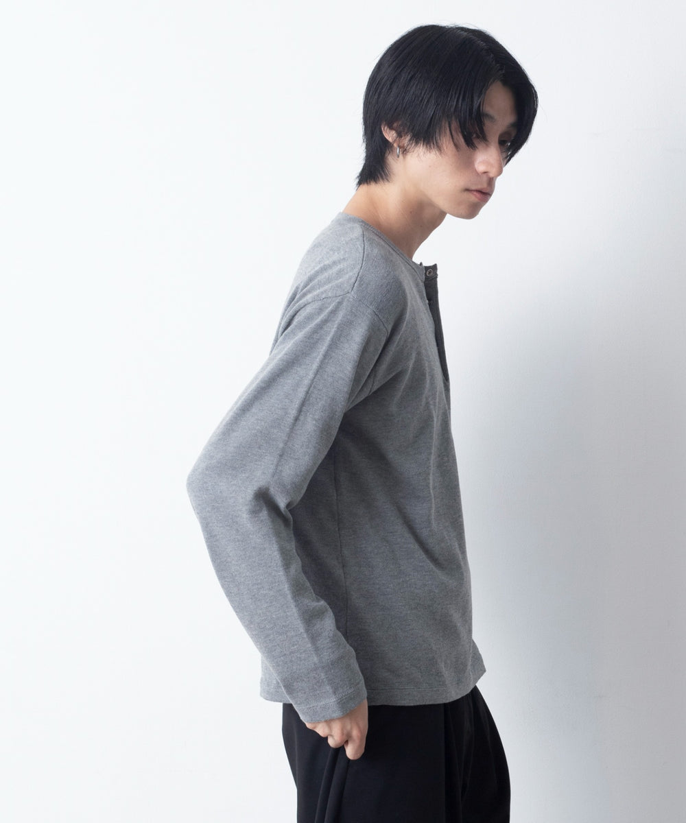グレー モデル：180cm L着用