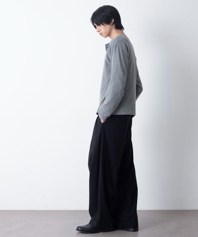 グレー モデル：180cm L着用
