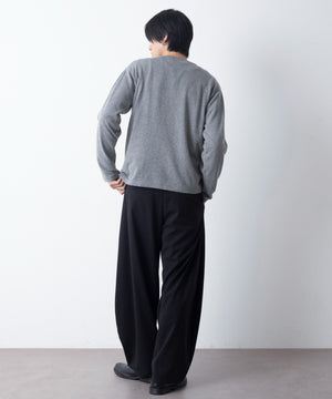 グレー モデル：180cm L着用