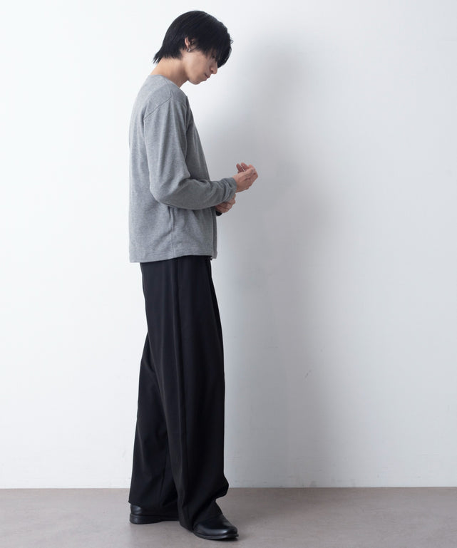 グレー モデル：180cm L着用