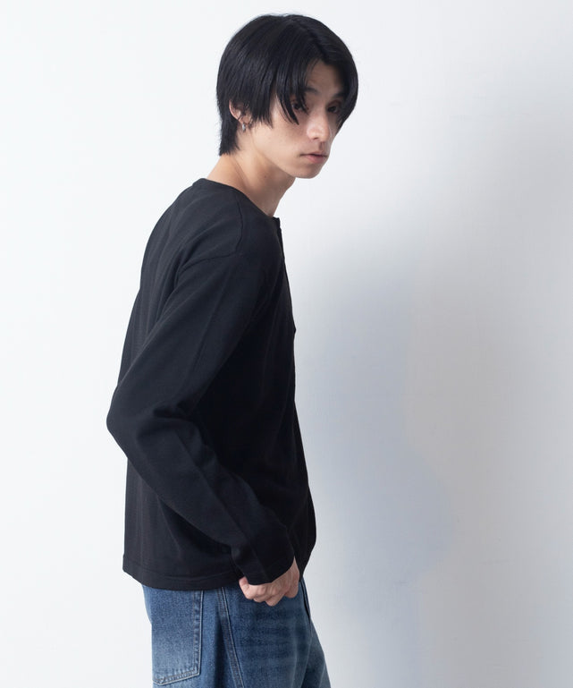 ブラック モデル：180cm L着用