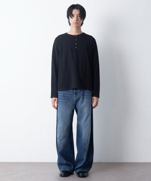 ブラック モデル：180cm L着用