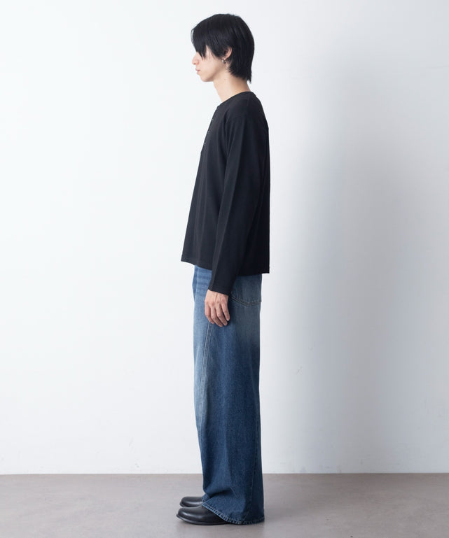 ブラック モデル：180cm L着用