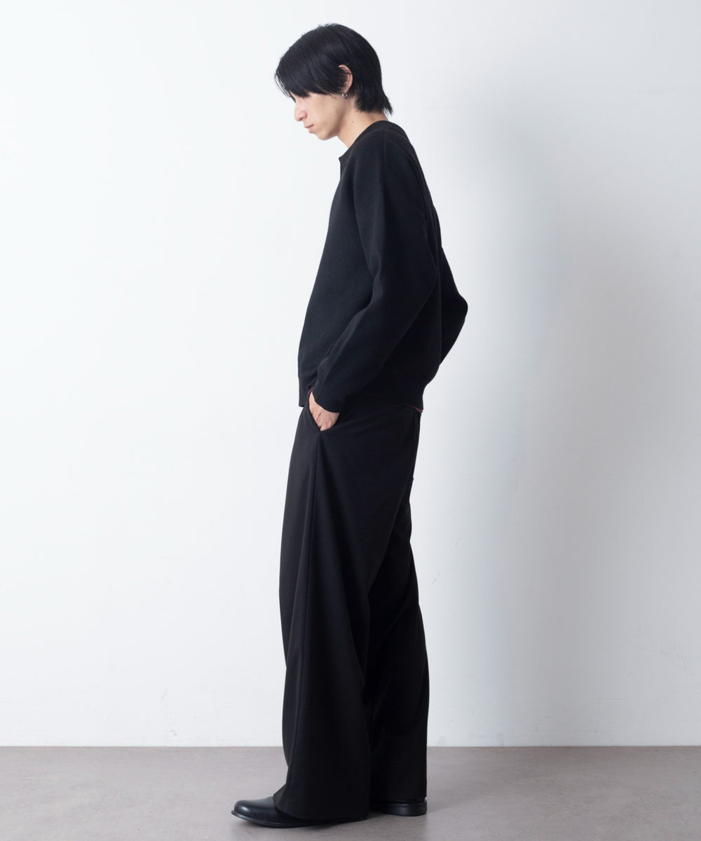 ブラック モデル：180cm L着用