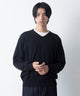 Vネックニットプルオーバー/ブラック モデル：180cm L着用