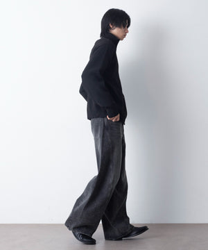 ブラック モデル：180cm L着用