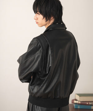 ブラック モデル：180cm L着用