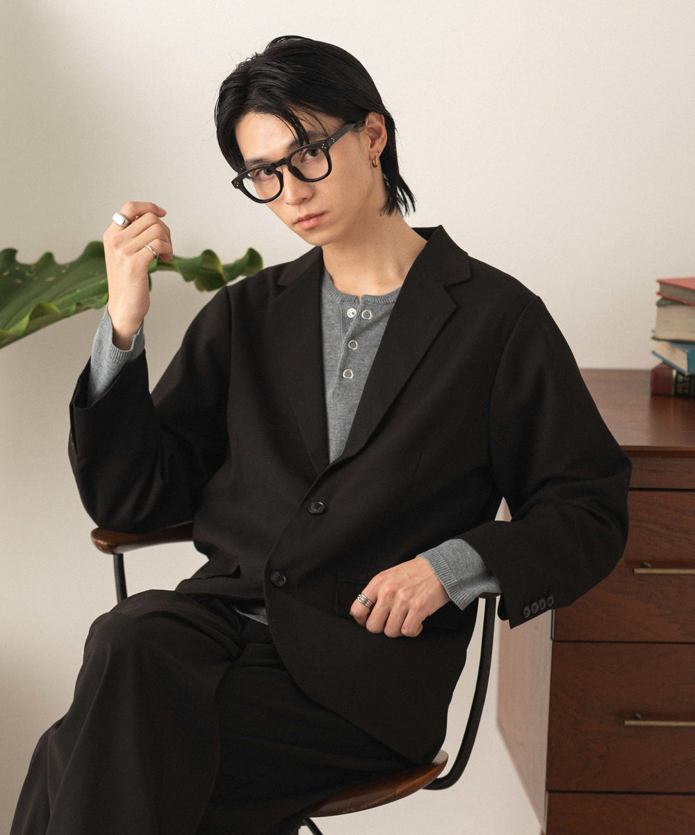 ブラック モデル：180cm L着用