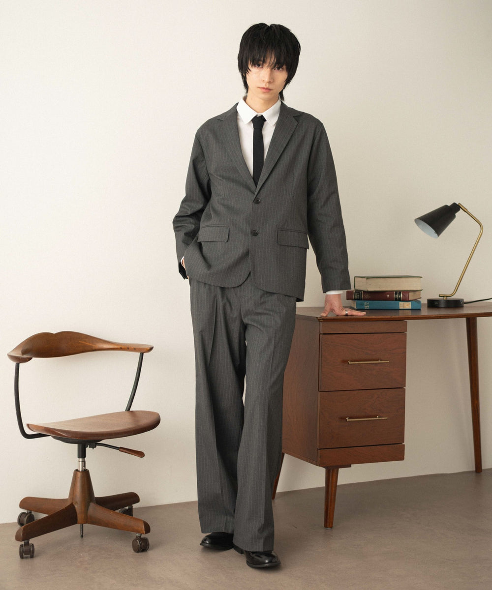 グレーストライプ モデル：180cm L着用