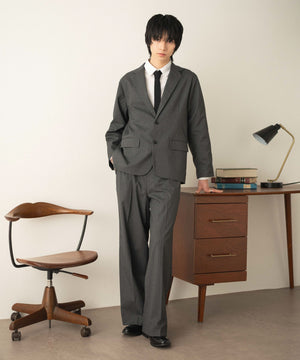 グレーストライプ モデル：180cm L着用