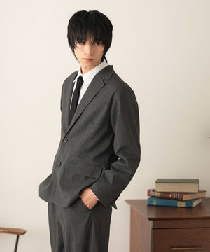 グレーストライプ モデル：180cm L着用