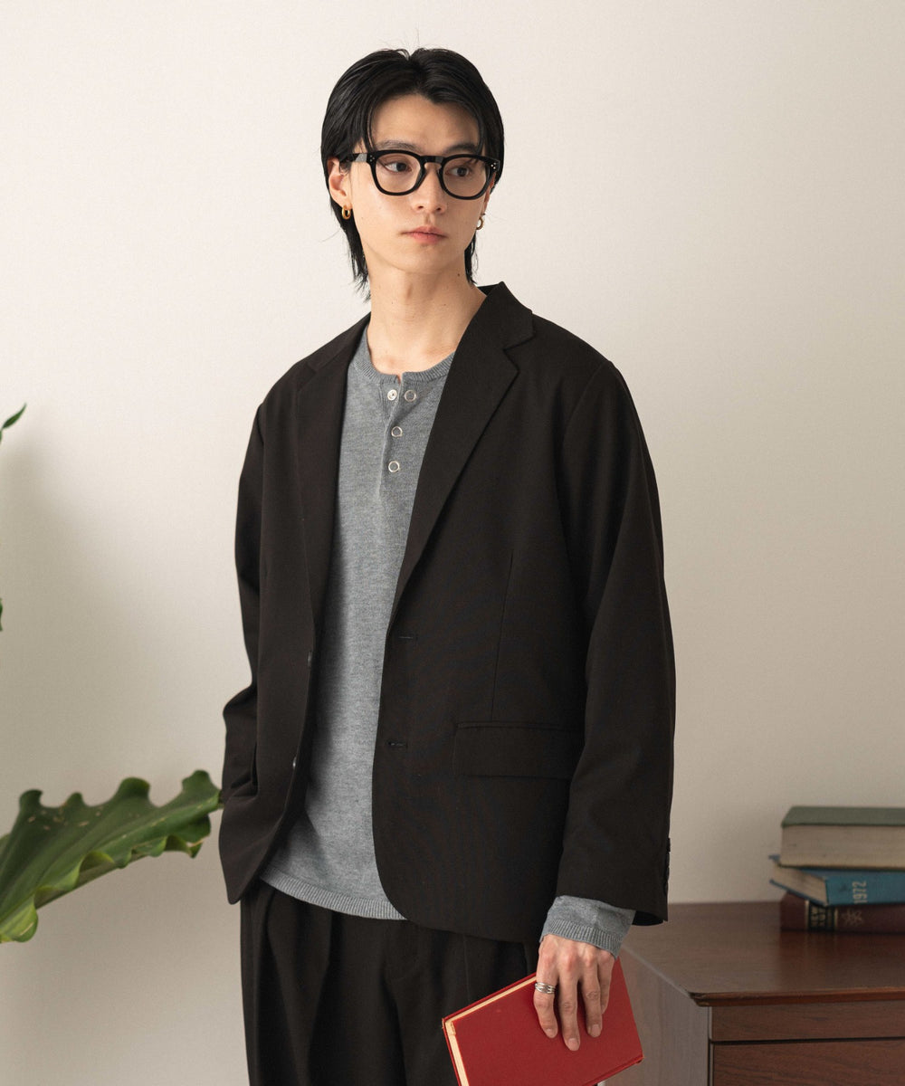 ブラック モデル：180cm L着用