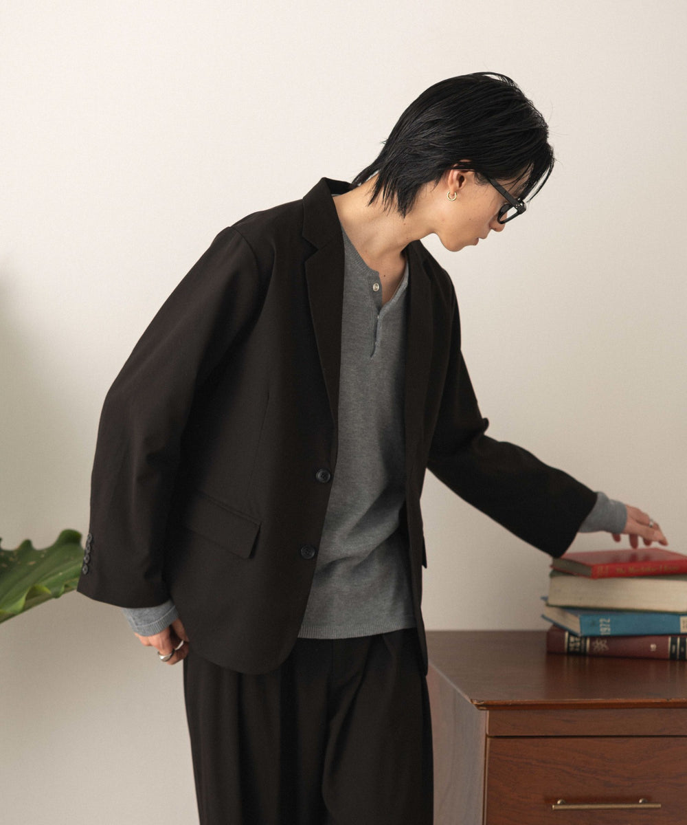 ブラック モデル：180cm L着用