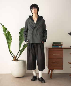 グレーストライプ モデル：180cm L着用