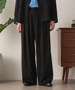 ブラック モデル：180cm L着用