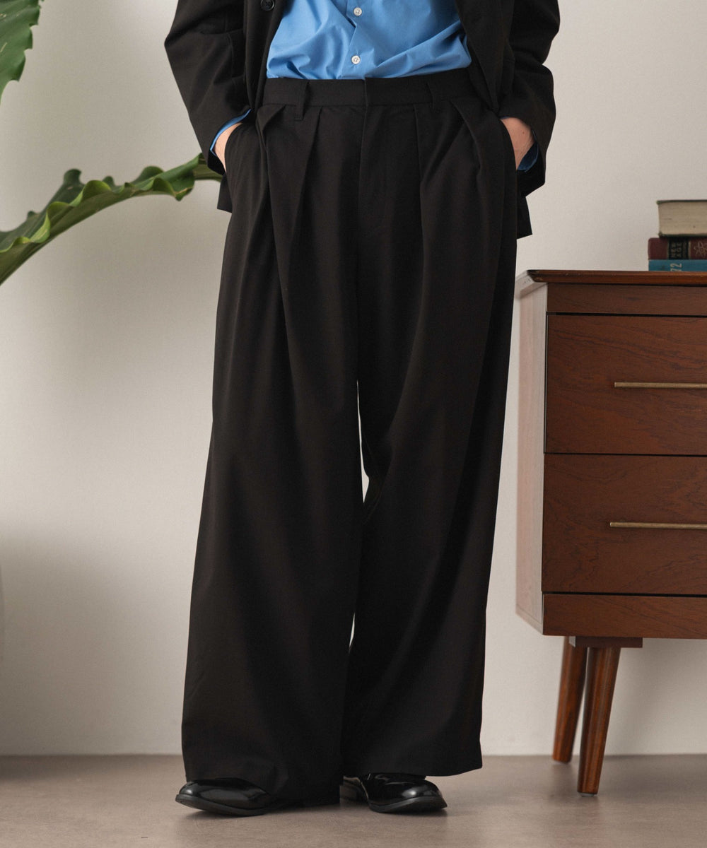 ブラック モデル：180cm L着用