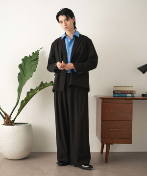 ブラック モデル：180cm L着用