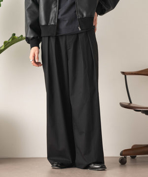 ブラックストライプ モデル：180cm L着用