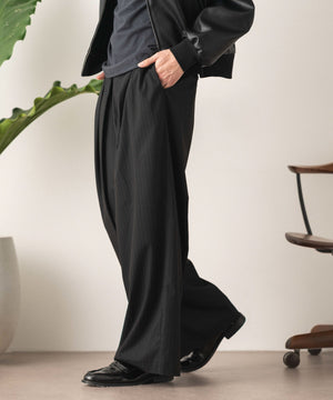 ブラックストライプ モデル：180cm L着用