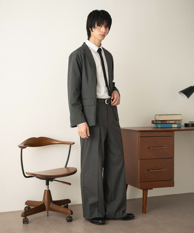 グレーストライプ モデル：180cm L着用