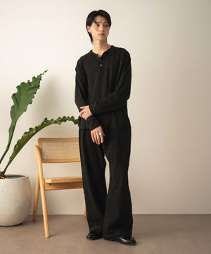 ブラック モデル：180cm L着用