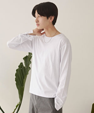 ホワイト モデル：180cm L着用