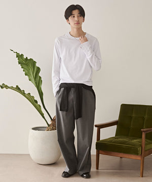 ホワイト モデル：180cm L着用