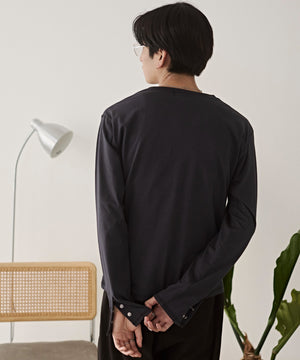 チャコール モデル：180cm L着用