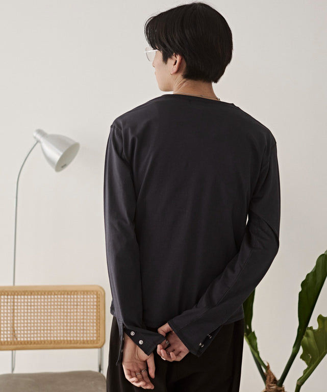 チャコール モデル：180cm L着用