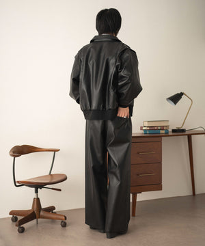 ブラック モデル：180cm L着用