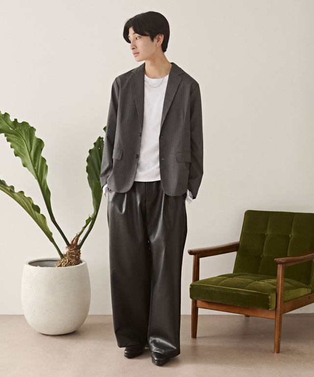 ブラック モデル：180cm L着用