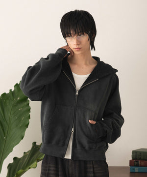 ブラックソノタ モデル：180cm L着用